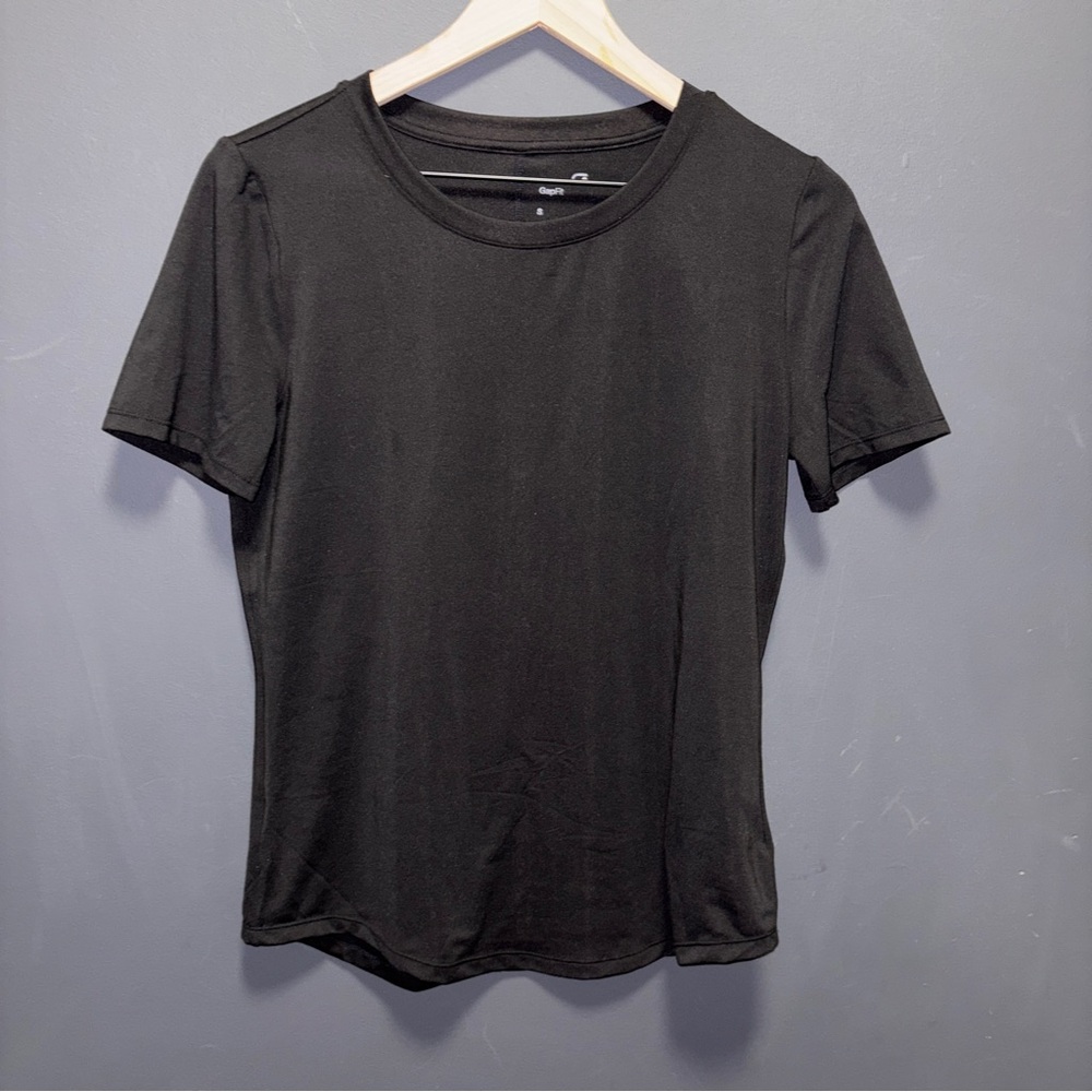 NWT! GAP Fit Black Moisture-Wicking Short Sleeve Top Womens Small